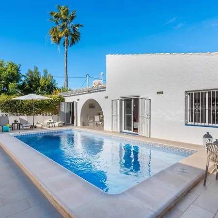 Anais - Plusholidays Villa *