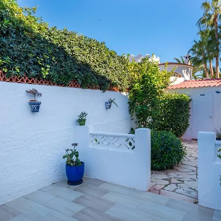 Anais - Plusholidays Villa *