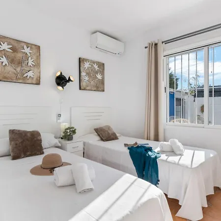 Anais - Plusholidays Villa Calp