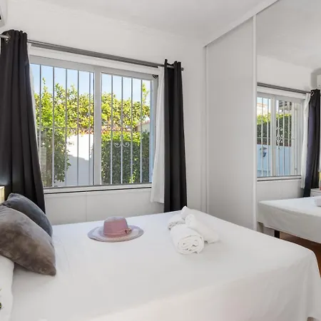 Anais - Plusholidays Ifach