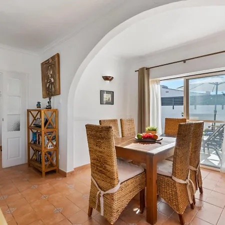 Anais - Plusholidays * Ifach