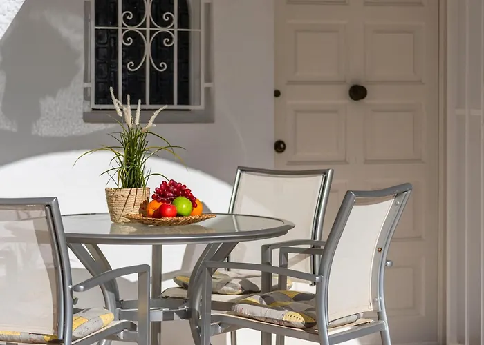 Anais - Plusholidays *