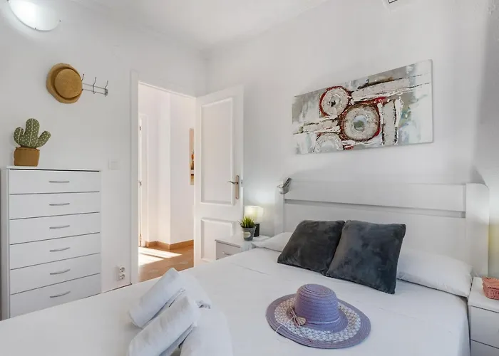 Anais - Plusholidays Villa Ifach