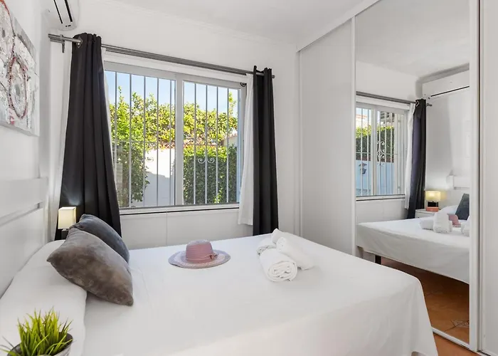 Anais - Plusholidays Ifach