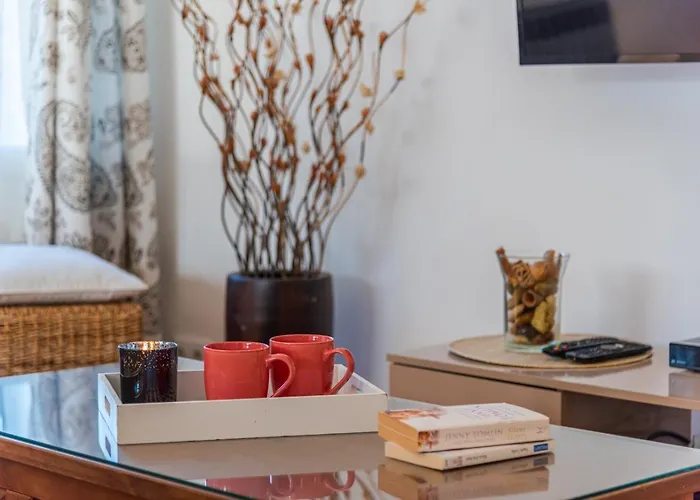 Anais - Plusholidays * Ifach