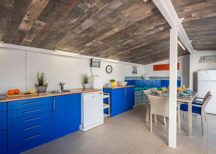 Anais - Plusholidays *