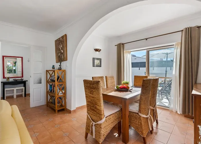 Anais - Plusholidays * Ifach