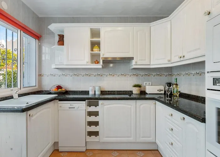 Anais - Plusholidays Vila