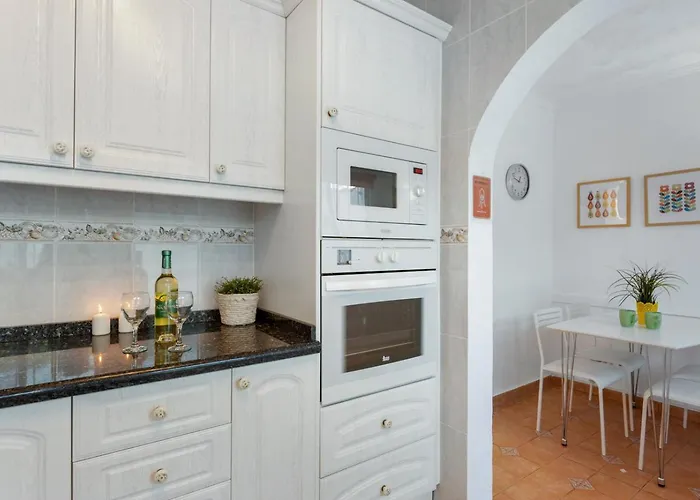 Anais - Plusholidays Ifach