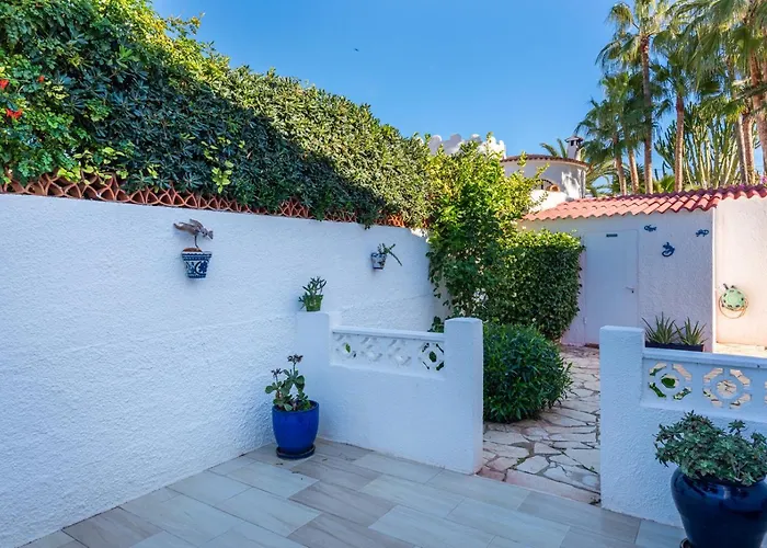 Anais - Plusholidays Vila *