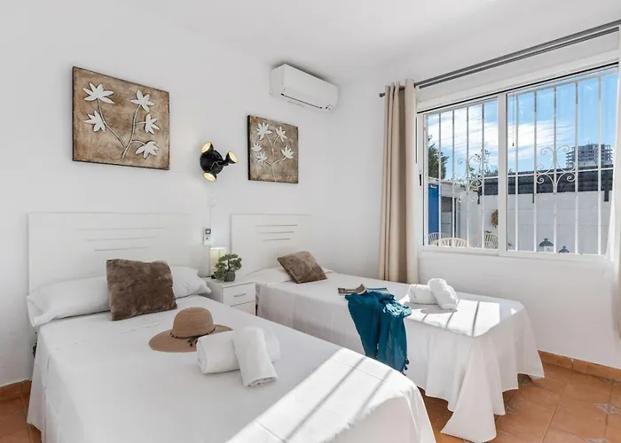 Anais - Plusholidays Vila Ifach